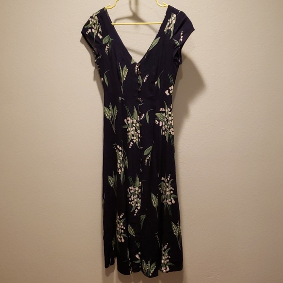 Urban Outfitters Dresses & Skirts - Urban Outfitters Floral Button Down Midi Dress